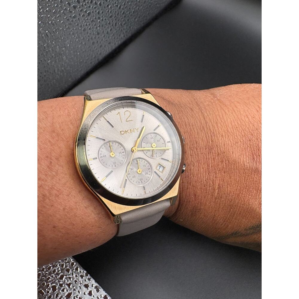 DKNY Chronograph NY-2478 Stainless steel & Leather watch (needs battery)